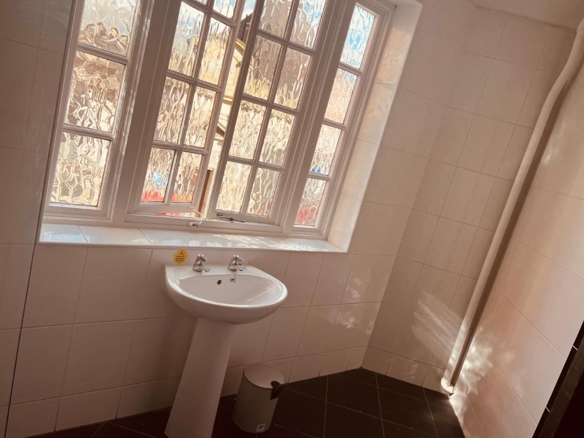 Sneyd Arms Hotel Tunstall Chatterley Kültér fotó