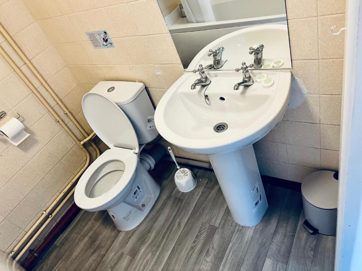 Sneyd Arms Hotel Tunstall Chatterley Kültér fotó